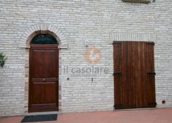 Facciata - Rustico via di Villa Giulia, Fano - foto 5