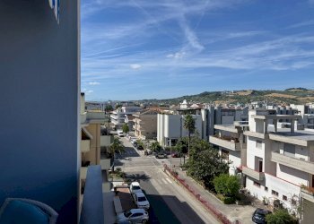 Foto 3 - Trilocale via pompeo
 
13, Alba Adriatica - foto 3