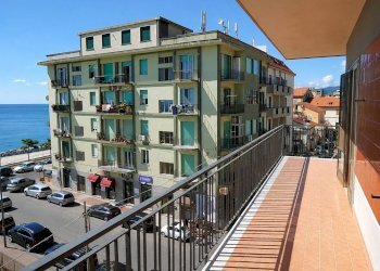 Foto 1 - Quadrilocale Via Caracciolo
 
17, Catanzaro - foto 1