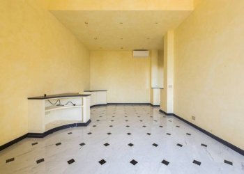 Salone - Appartamento via Angelo Gianelli, frazione Quinto Al Mare, Genova - foto 10