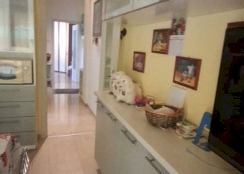 Corridoio - Trilocale Genova (zona Sampierdarena) - foto 5