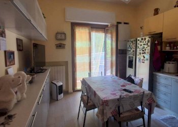 Cucina - Trilocale Genova (zona Sampierdarena) - foto 15