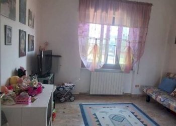 Camera da letto - Trilocale Genova (zona Sampierdarena) - foto 46
