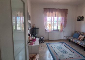 Camera da letto - Trilocale Genova (zona Sampierdarena) - foto 47