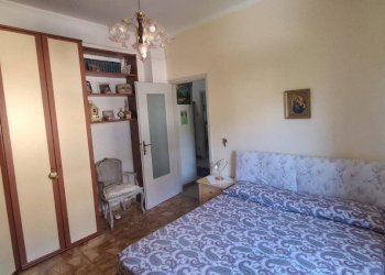 Camera da letto - Trilocale Genova (zona Sampierdarena) - foto 50