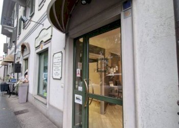 Facciata - Shop Stradale Fenestrelle, Pinerolo - photo 1
