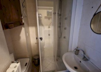 Bagno - Shop Stradale Fenestrelle, Pinerolo - photo 13