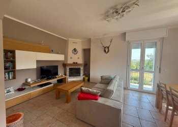 Foto 1 - Four-room apartment Via Sasso di Sotto
 
10, Viano - photo 1