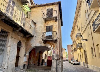 Facciata - Independent house via Carlo Massimiliano Roero, 6, Cuneo (neighborhood Centro) - photo 3