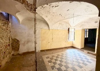 Stanza non arredata - Independent house via Carlo Massimiliano Roero, 6, Cuneo (neighborhood Centro) - photo 10