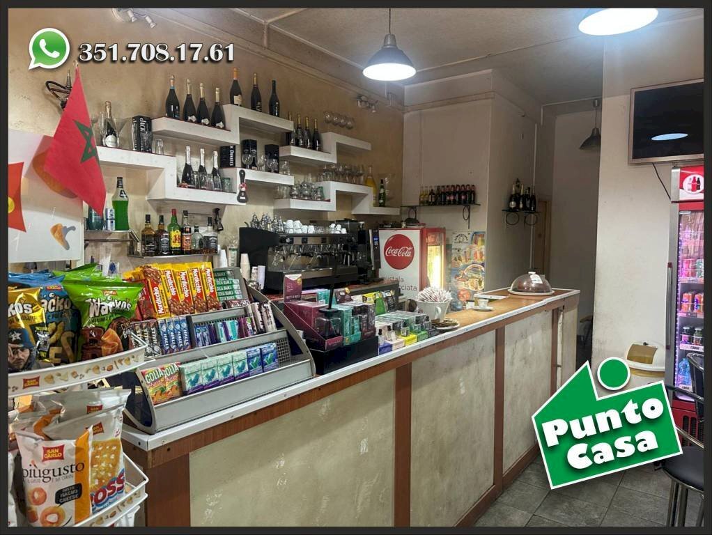 Interno non residenziale - Bar Tavola Calda - Fredda via dei Ciclamini, 4, Roma - foto 1