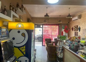 Interno non residenziale - Bar Tavola Calda - Fredda via dei Ciclamini, 4, Roma - foto 9