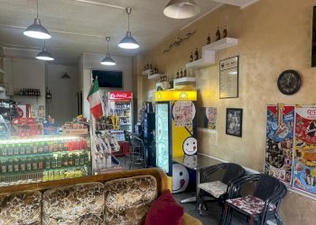 Interno non residenziale - Bar Tavola Calda - Fredda via dei Ciclamini, 4, Roma - foto 14