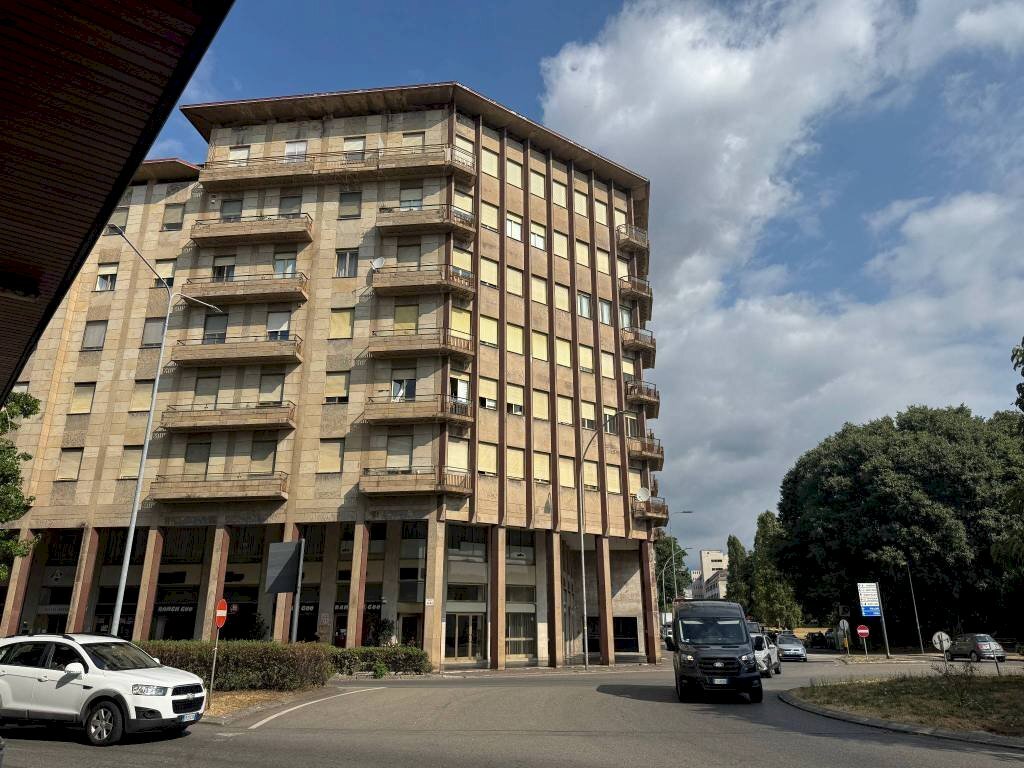 Facciata - Appartamento piazza San Paolo, 1, Biella - foto 2