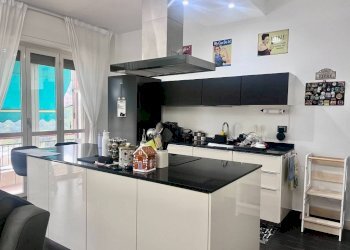 Cucina - Trilocale via Forlì, Genova (zona San Teodoro) - foto 10