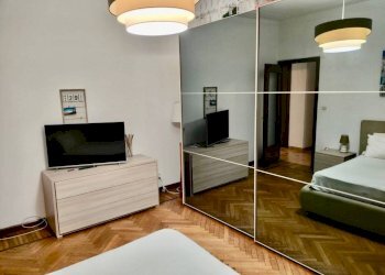 Camera da letto - Appartamento via Giovanni Arrivabene, Genova (zona Sestri Ponente) - foto 5