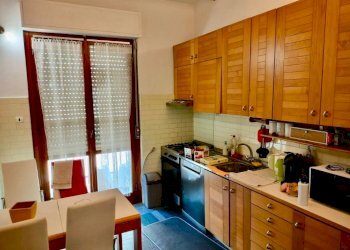Cucina - Appartamento via Giovanni Arrivabene, Genova (zona Sestri Ponente) - foto 8