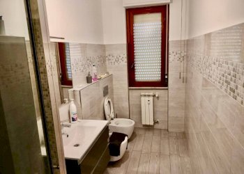 Bagno - Appartamento via Giovanni Arrivabene, Genova (zona Sestri Ponente) - foto 10