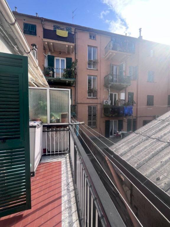 Balcone - Trilocale via Giacomo Puccini, 15, Genova (zona Sestri Ponente) - foto 1