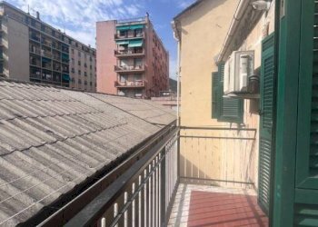 Terrazzo - Trilocale via Giacomo Puccini, 15, Genova (zona Sestri Ponente) - foto 2