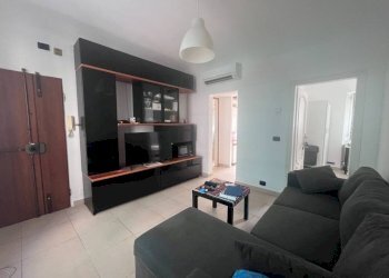Salone - Trilocale via Giacomo Puccini, 15, Genova (zona Sestri Ponente) - foto 3