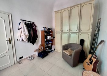 Camera da letto - Trilocale via Giacomo Puccini, 15, Genova (zona Sestri Ponente) - foto 21