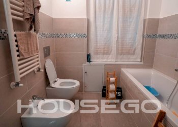 Bagno - Trilocale via Francesco Sivori, 8, Genova (zona Castelletto) - foto 10
