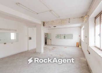 Interno non residenziale - Appartamento via Generale Francesco Pignatelli, 16bis, Napoli - foto 6