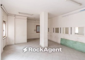 Magazzino - Appartamento via Generale Francesco Pignatelli, 16bis, Napoli - foto 10