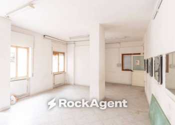 Interno non residenziale - Appartamento via Generale Francesco Pignatelli, 16bis, Napoli - foto 19