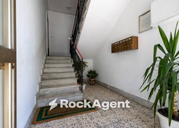 Interno palazzo - Three-room apartment via Giovanni Paolo Parisio, 8, Catanzaro - photo 30