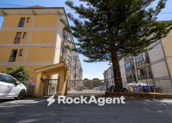 Facciata - Three-room apartment via Giovanni Paolo Parisio, 8, Catanzaro - photo 35