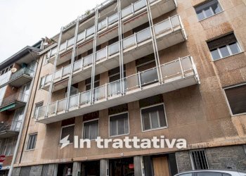 Facciata - Appartamento via Antonio Cavagna Sangiuliani, Pavia - foto 2