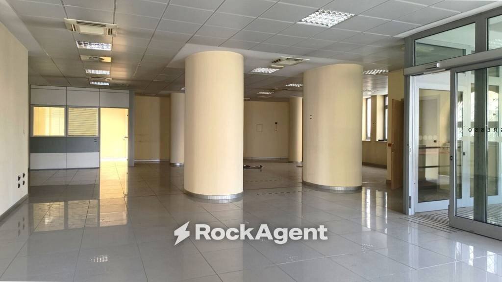 Interno non residenziale - Negozio via Roma, 4, Chieri - foto 3