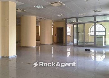 Interno non residenziale - Negozio via Roma, 4, Chieri - foto 4