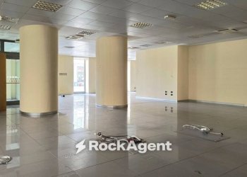 Interno non residenziale - Negozio via Roma, 4, Chieri - foto 5