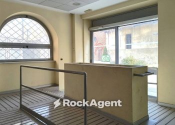 Interno palazzo - Negozio via Roma, 4, Chieri - foto 15