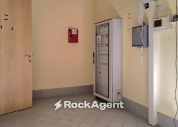 Stanza non arredata - Negozio via Roma, 4, Chieri - foto 20