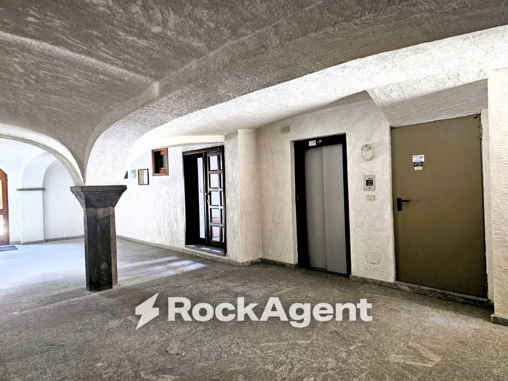 Interno palazzo - Three-room apartment via Giovanni Giolitti, 13, Bardonecchia - photo 2