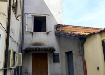 Cortile interno - Casa indipendente via Guglielmo Marconi, 138, Trecchina - foto 6