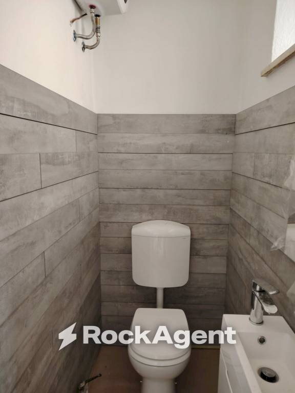 Bagno - Shop viale Pasubio, 4, Mantova - photo 3
