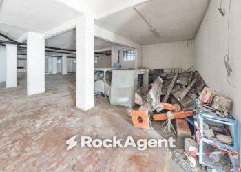 Magazzino - Magazzino via Cordanieri, Genova (zona Voltri) - foto 40