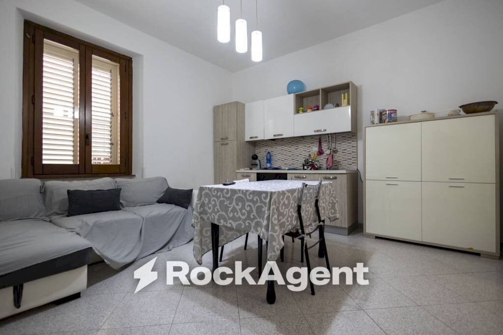 Salone - Four-room apartment via Francesco Crispi, Catanzaro - photo 2