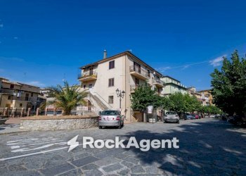 Zona - Appartamento corso Umberto I, 32, Sant'Andrea Apostolo dello Ionio - foto 3
