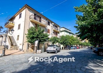 Facciata - Appartamento corso Umberto I, 32, Sant'Andrea Apostolo dello Ionio - foto 4