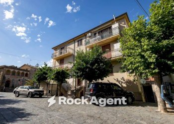 Facciata - Appartamento corso Umberto I, 32, Sant'Andrea Apostolo dello Ionio - foto 12