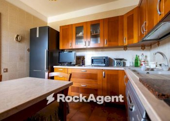 Cucina - Appartamento corso Umberto I, 32, Sant'Andrea Apostolo dello Ionio - foto 27
