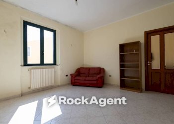 Camera da letto - Quadrilocale via Alberto de Nobili, 5, Catanzaro - foto 12