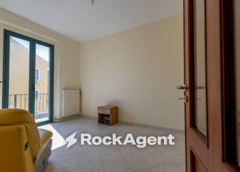 Camera da letto - Quadrilocale via Alberto de Nobili, 5, Catanzaro - foto 18