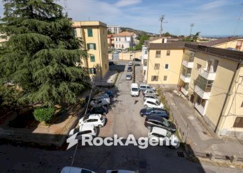 Vista - Quadrilocale via Alberto de Nobili, 5, Catanzaro - foto 26